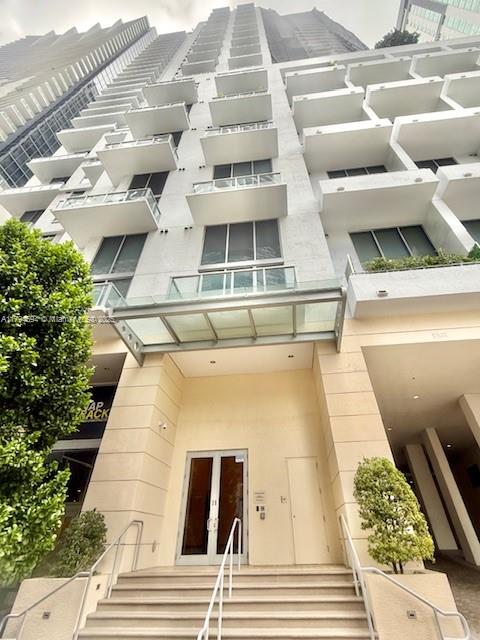 1050 Brickell Ave 1602 Property Photo 1
