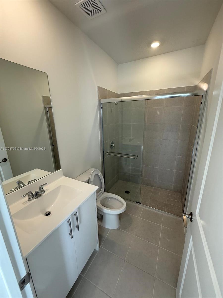 132 Se 11 Ct Property Photo 3