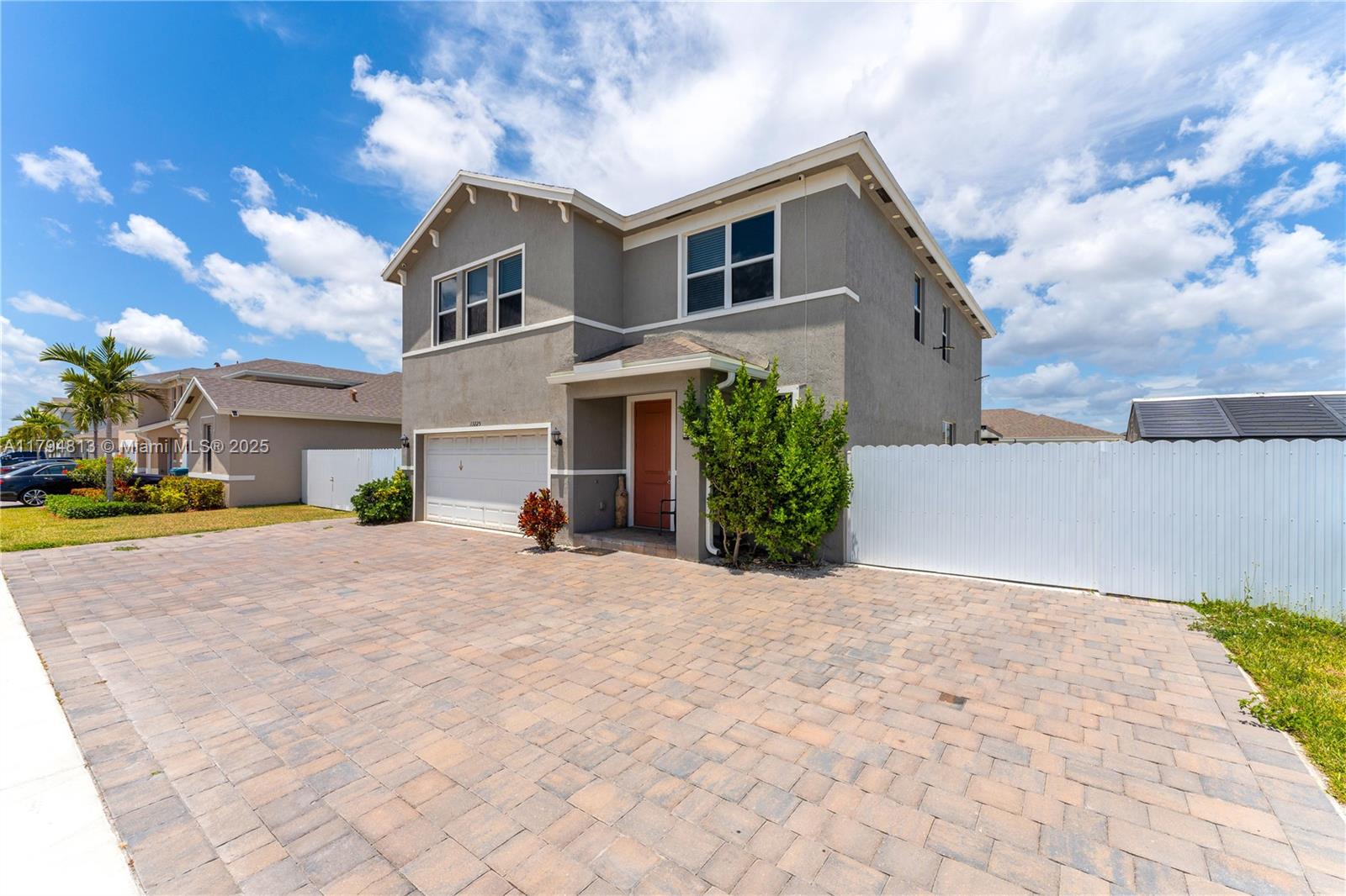 13225 Sw 272nd St Property Photo 2