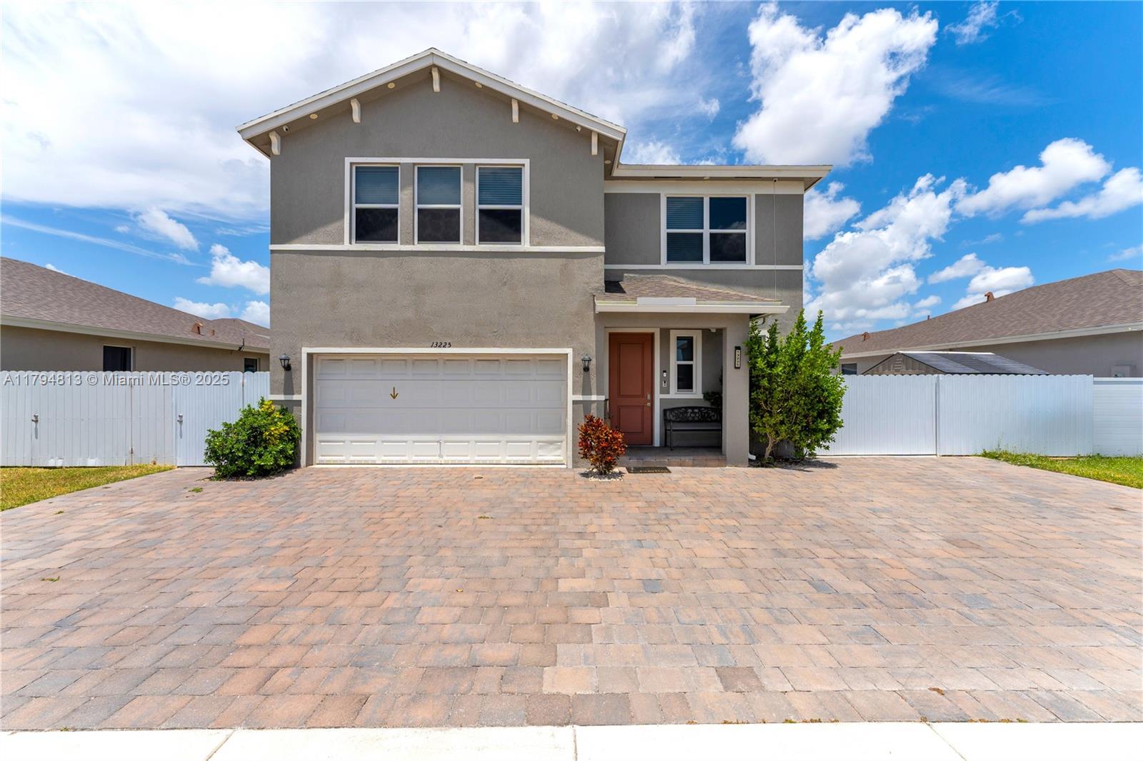 13225 Sw 272nd St Property Photo 3