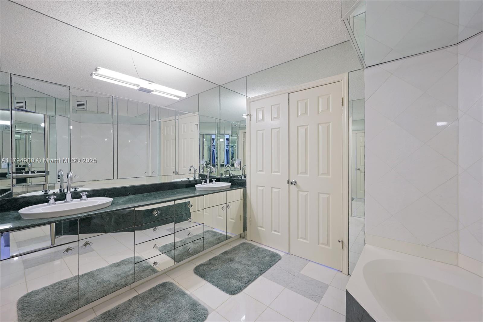 3500 Mystic Pointe Drive 2108 Property Photo 35