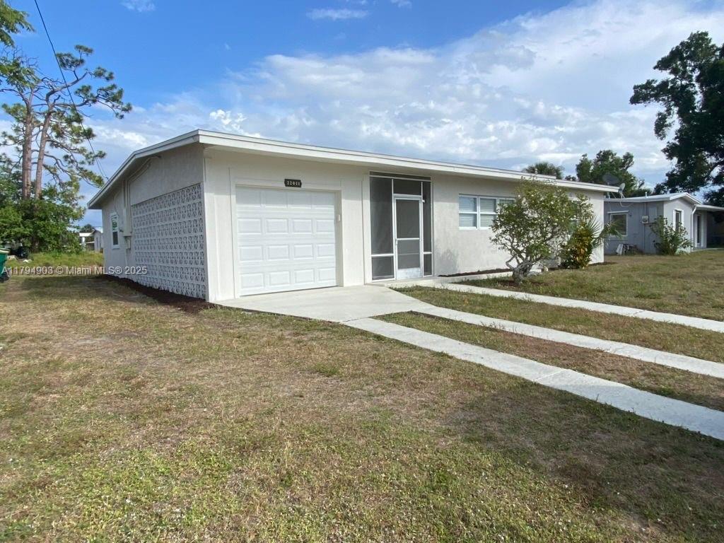 22011 Catherine Property Photo 1