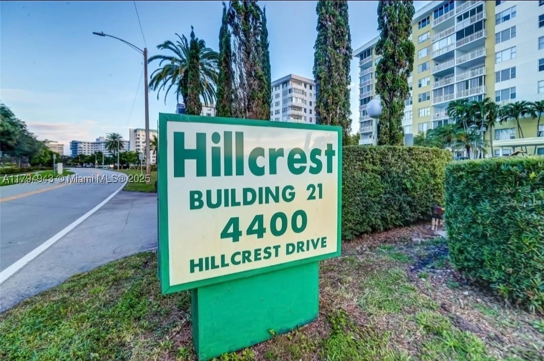 4400 Hillcrest Dr 215-B