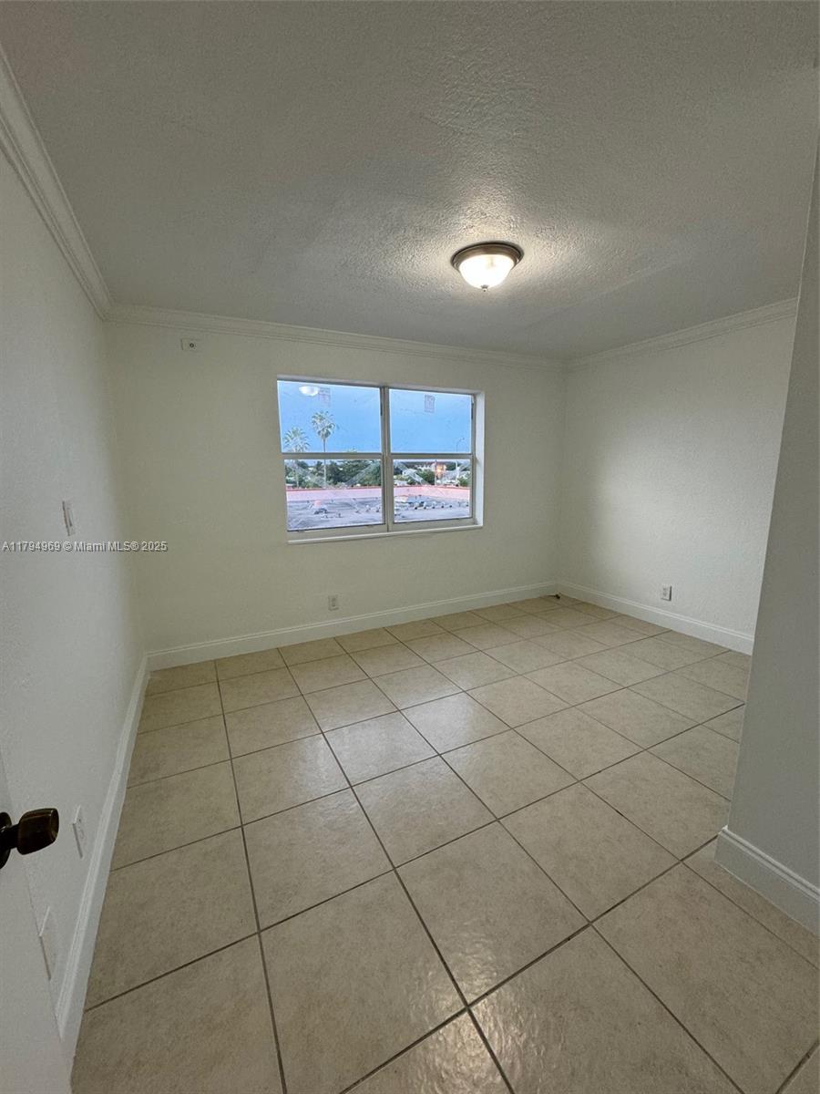 11195 Sw 1st St 314 Property Photo 7