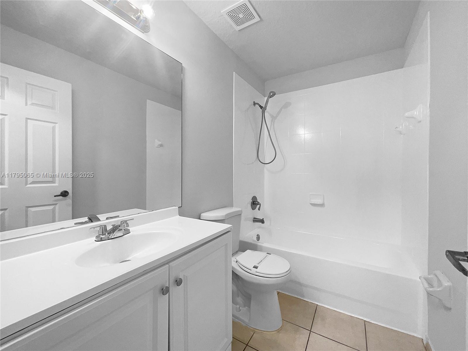 14054 Sw 260th St 104 Property Photo 19