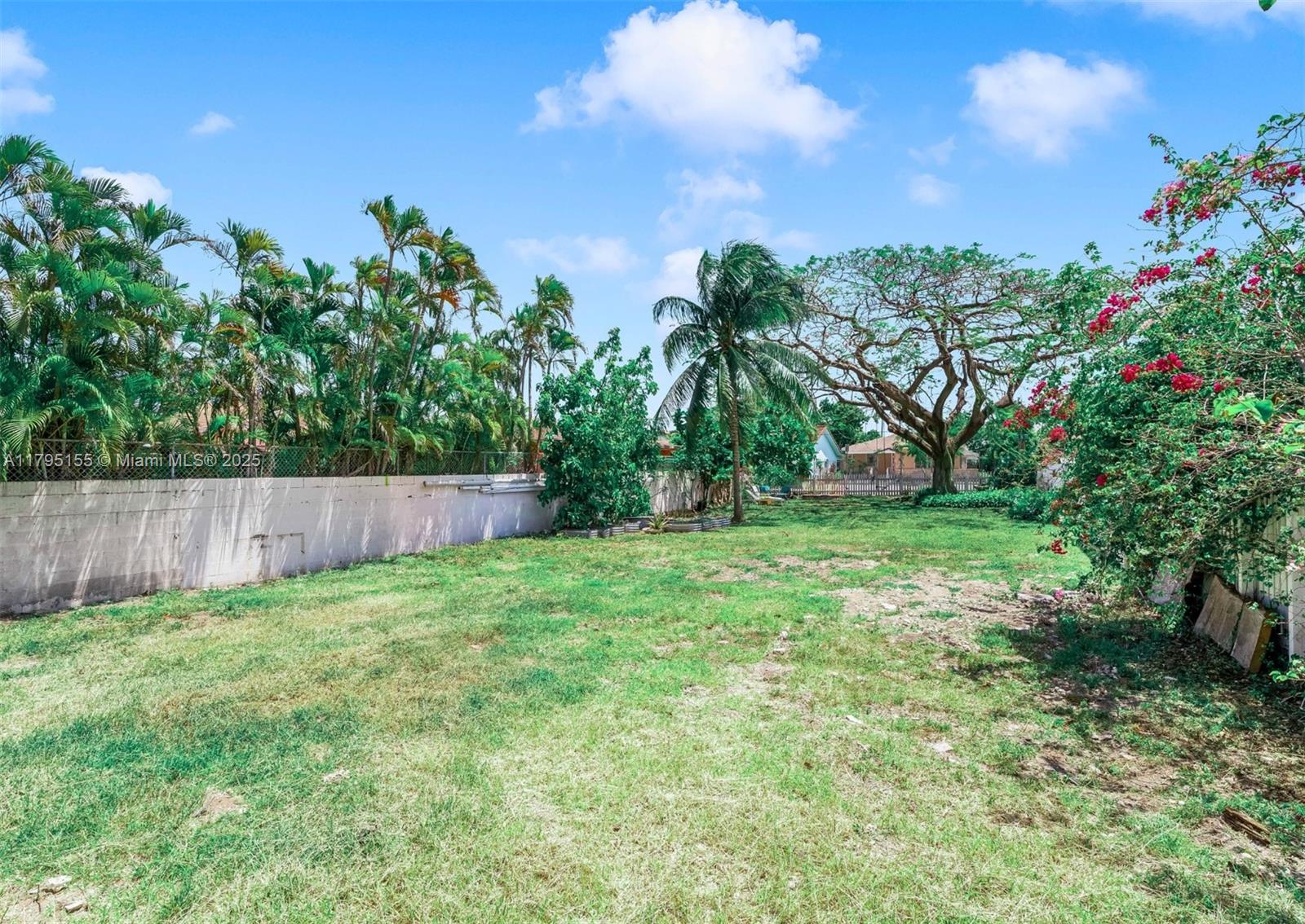 1845 Nw 11 St Property Photo 7