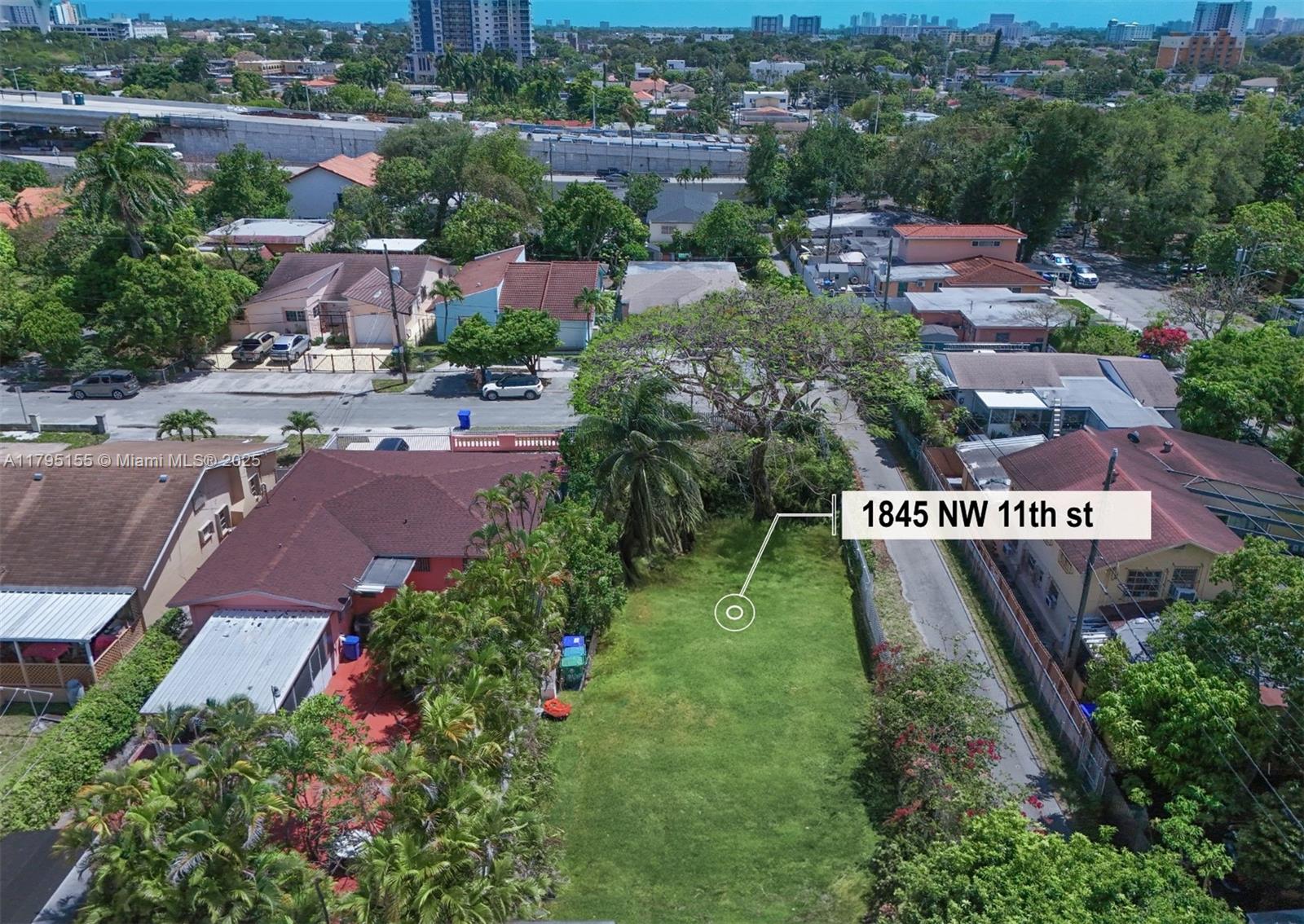 1845 Nw 11 St Property Photo 8