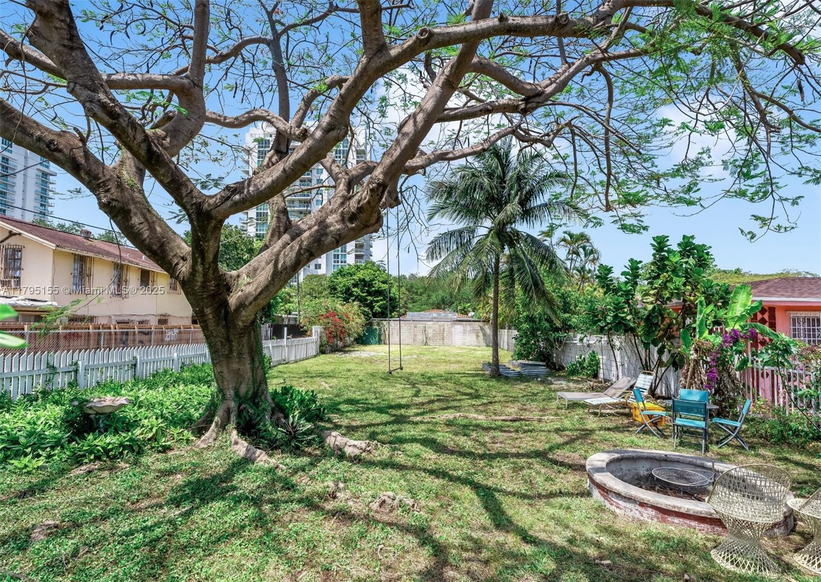 1845 Nw 11 St Property Photo 15