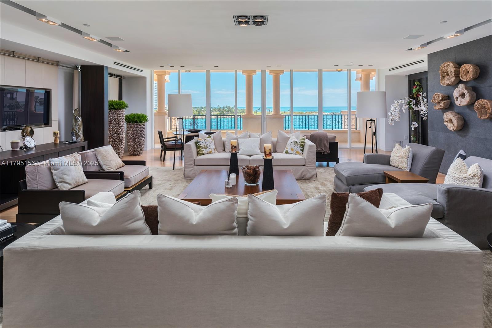 7143 Fisher Island Dr 7143 Property Photo 3