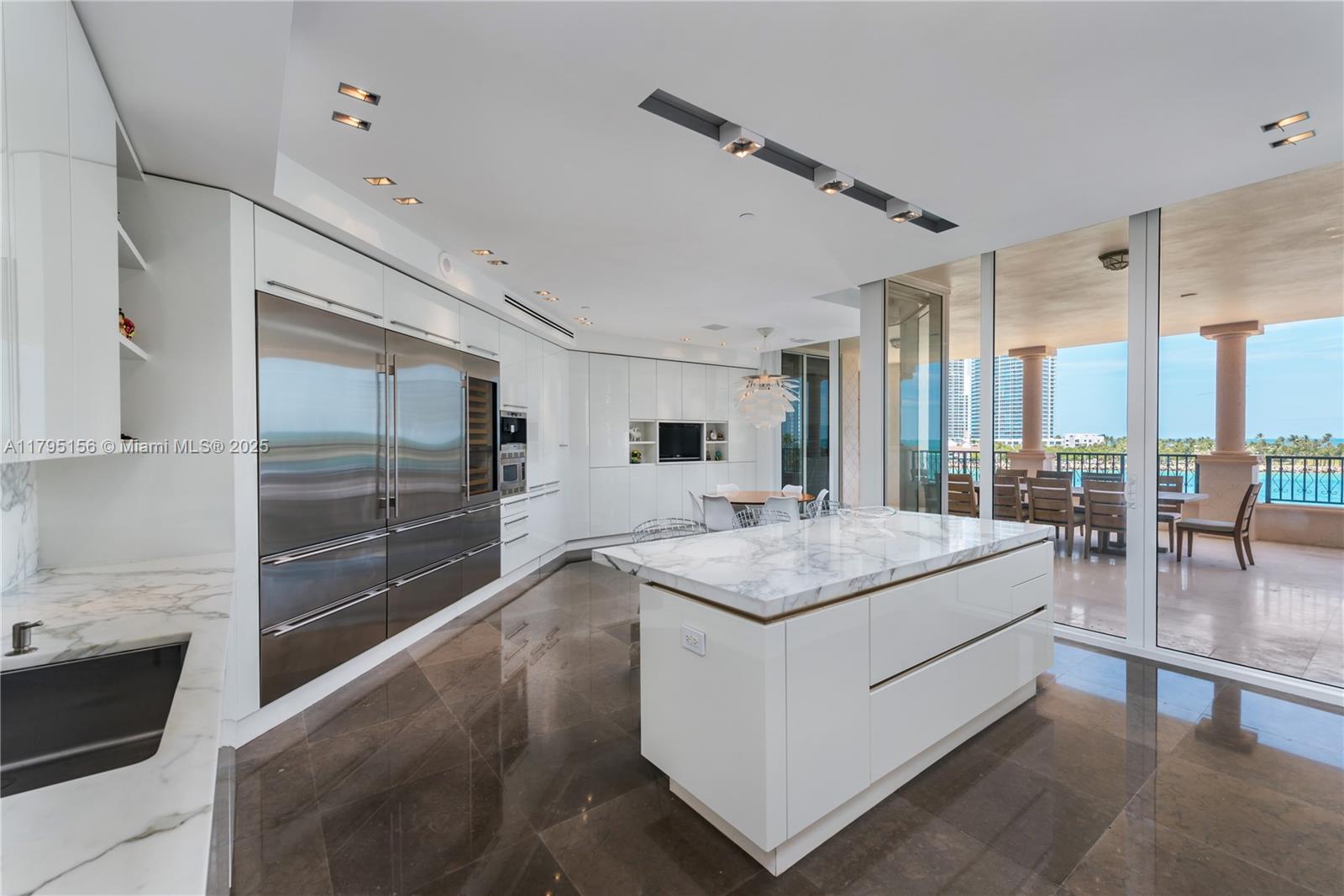 7143 Fisher Island Dr 7143 Property Photo 11