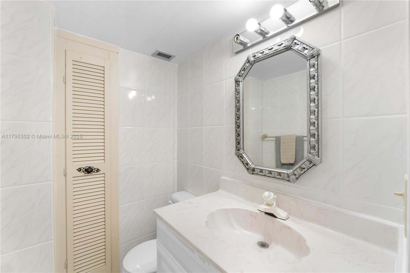 9511 Collins Ave 301 Property Photo 6