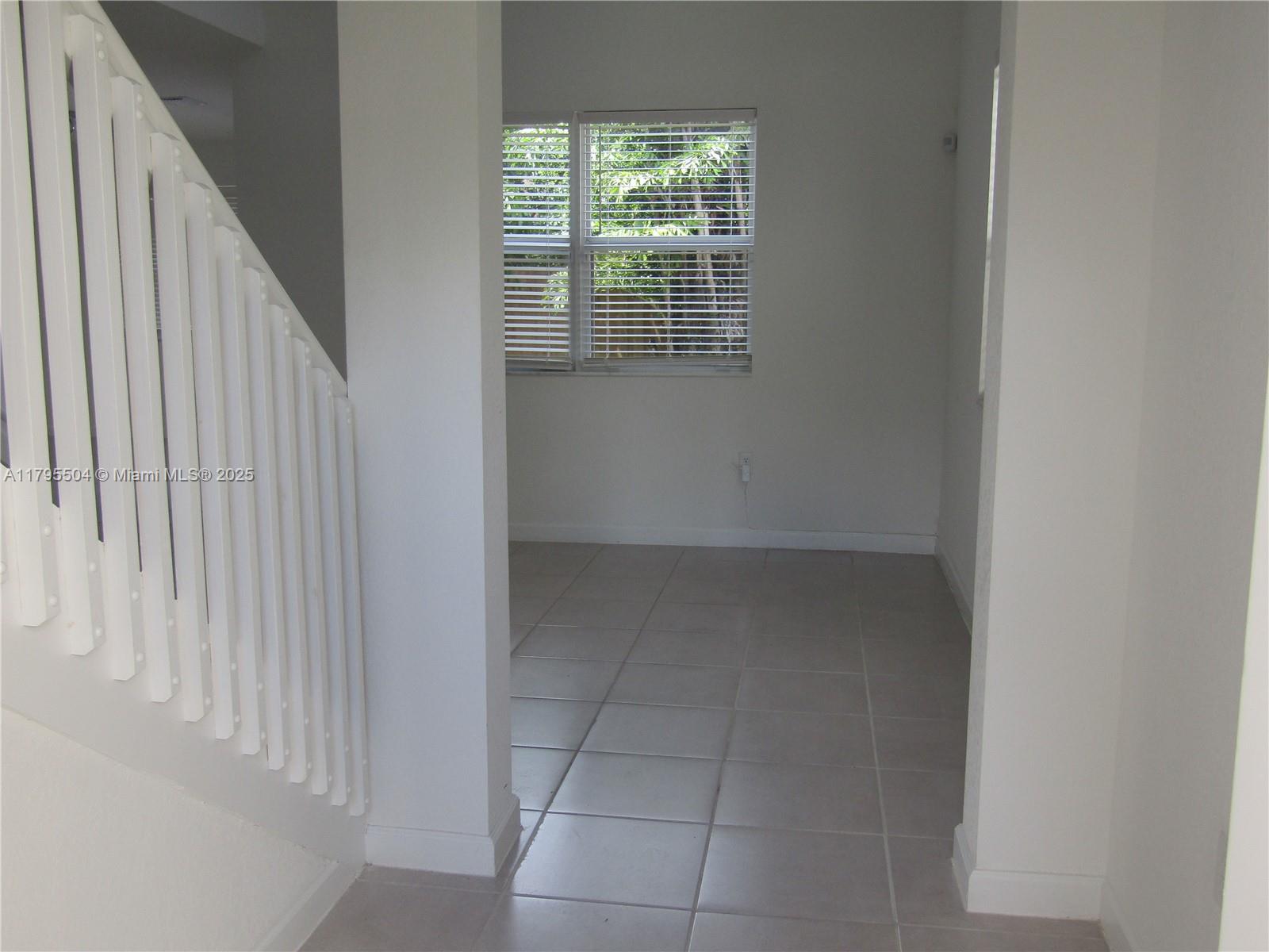 1414 Se 26th Ter Property Photo 13