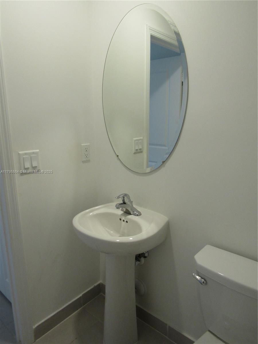 1414 Se 26th Ter Property Photo 26
