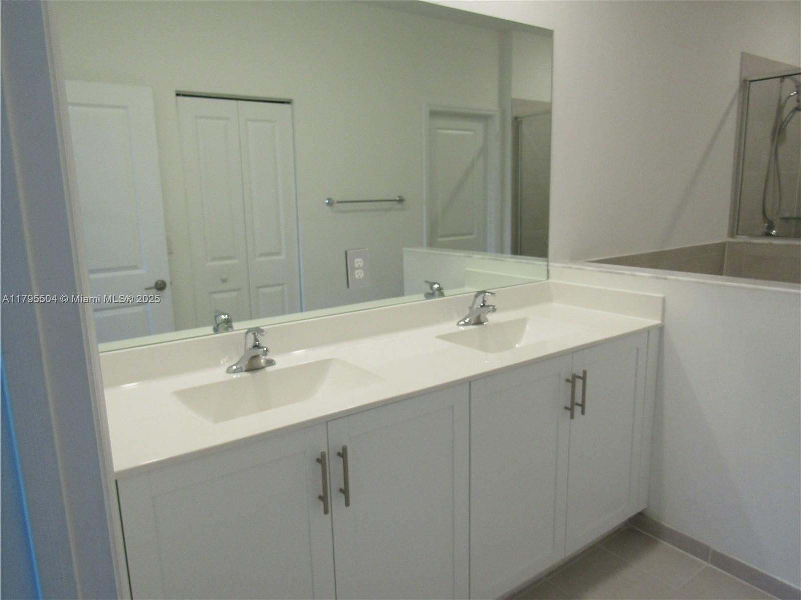 1414 Se 26th Ter Property Photo 36