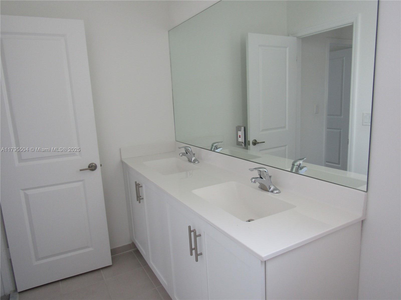 1414 Se 26th Ter Property Photo 47