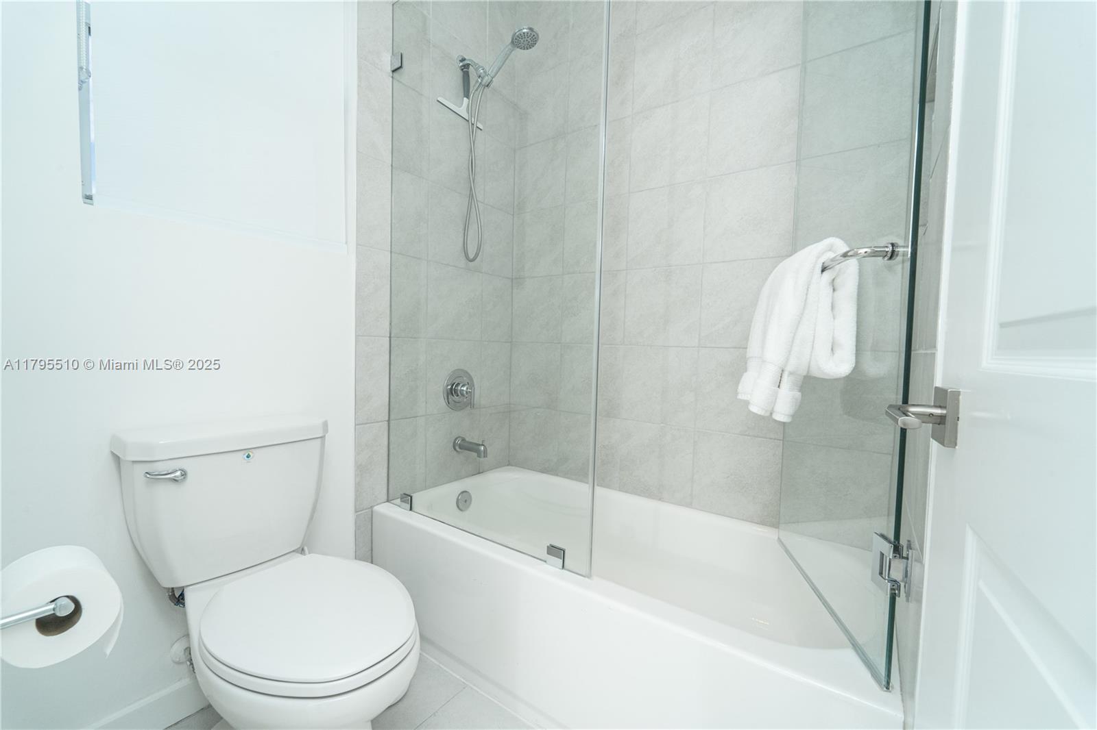 1688 Se 8th Ave 1688 Property Photo 24
