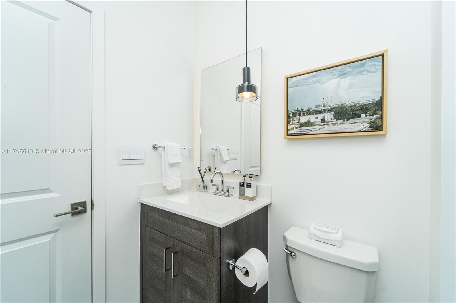 1688 Se 8th Ave 1688 Property Photo 34