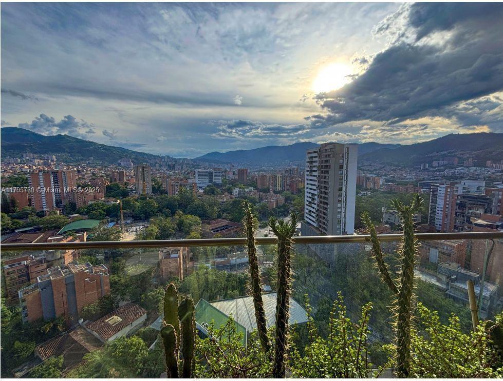 Calle 23 Sur #42b 60 Property Photo 1
