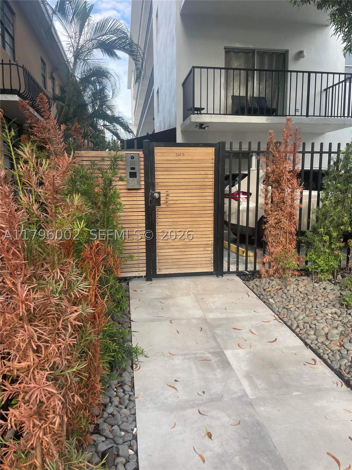 1605 Pennsylvania Ave 303