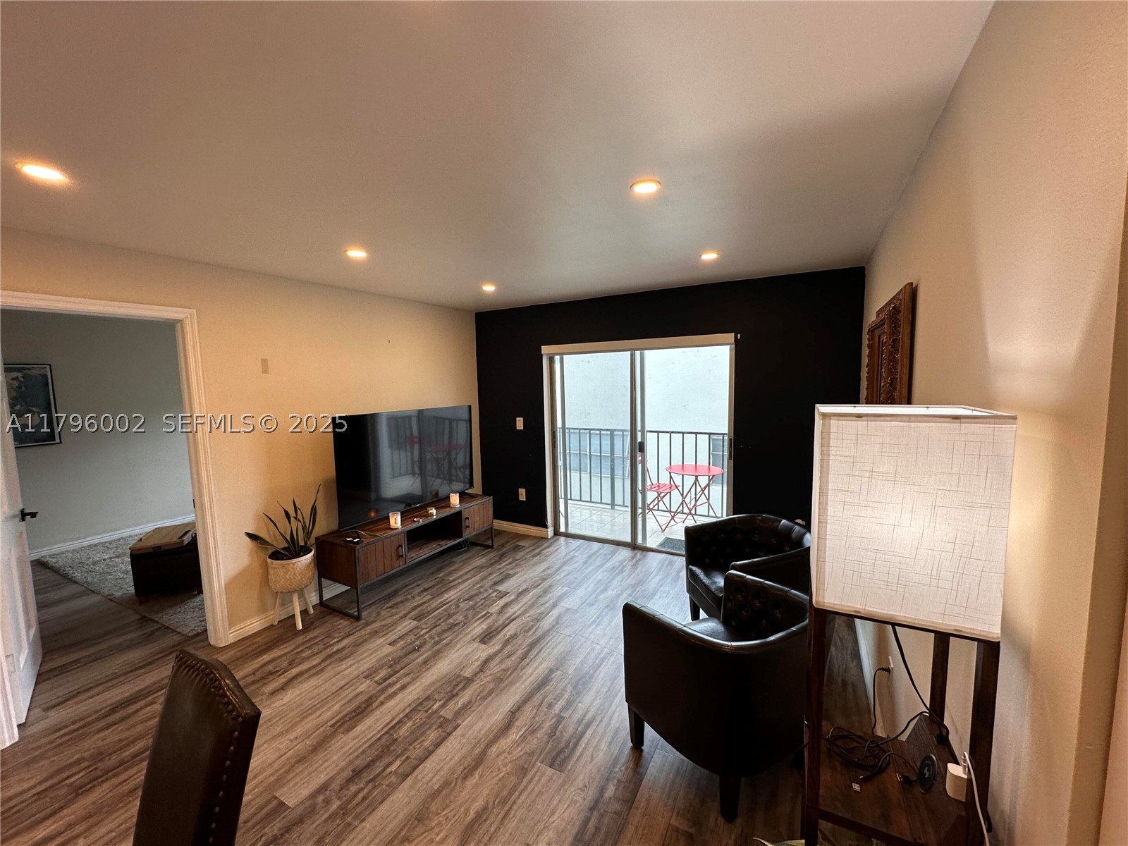 1605 Pennsylvania Ave 303 Property Photo 6