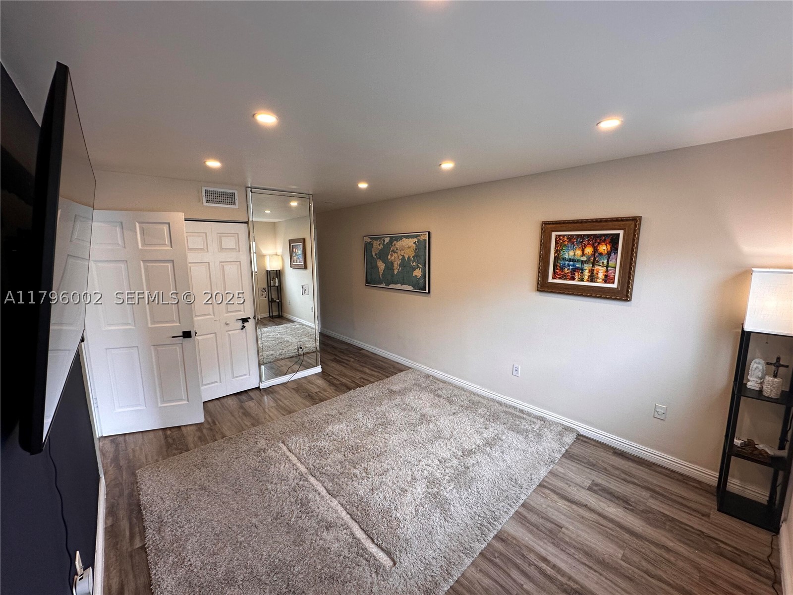 1605 Pennsylvania Ave 303 Property Photo 8