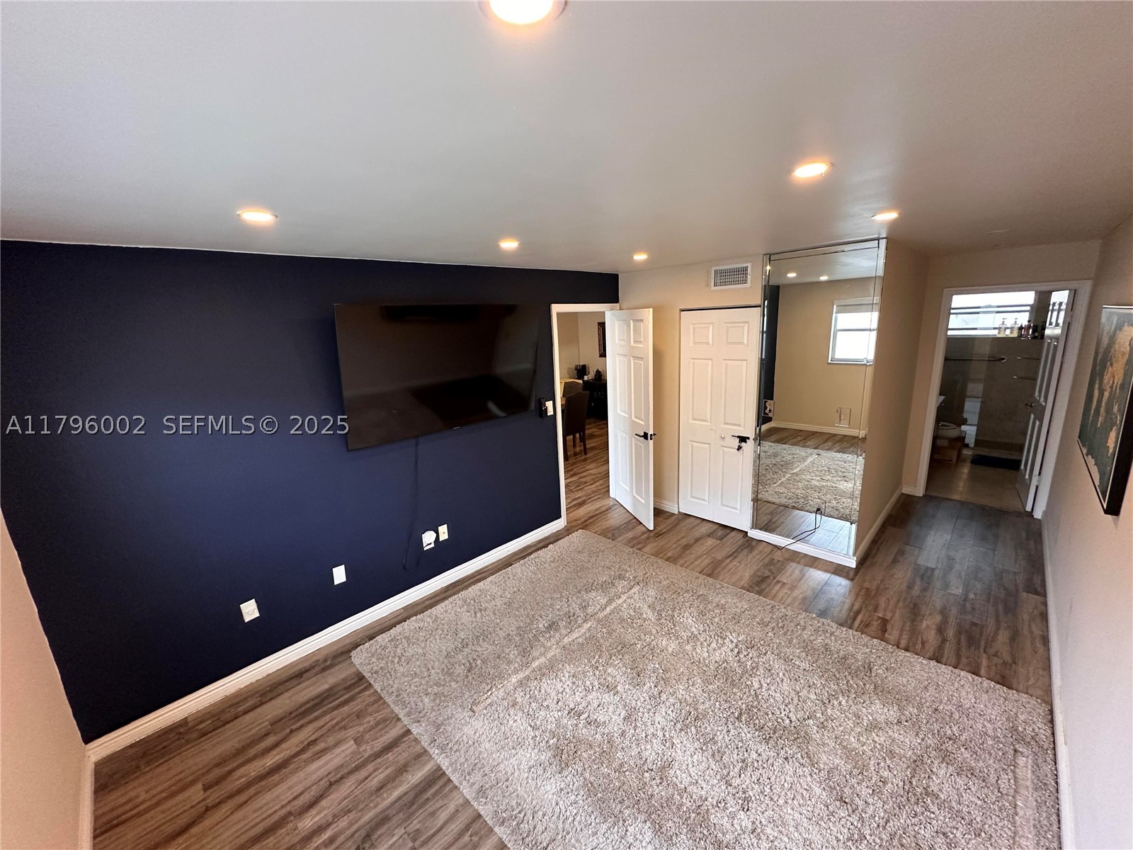 1605 Pennsylvania Ave 303 Property Photo 10
