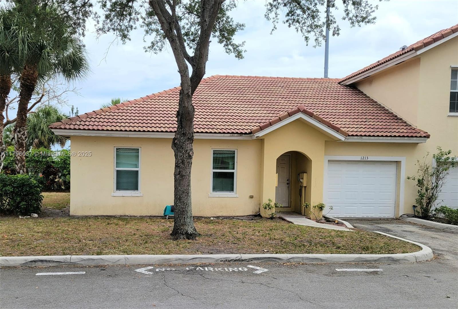 1213 Nw 27th Ave Property Photo 1