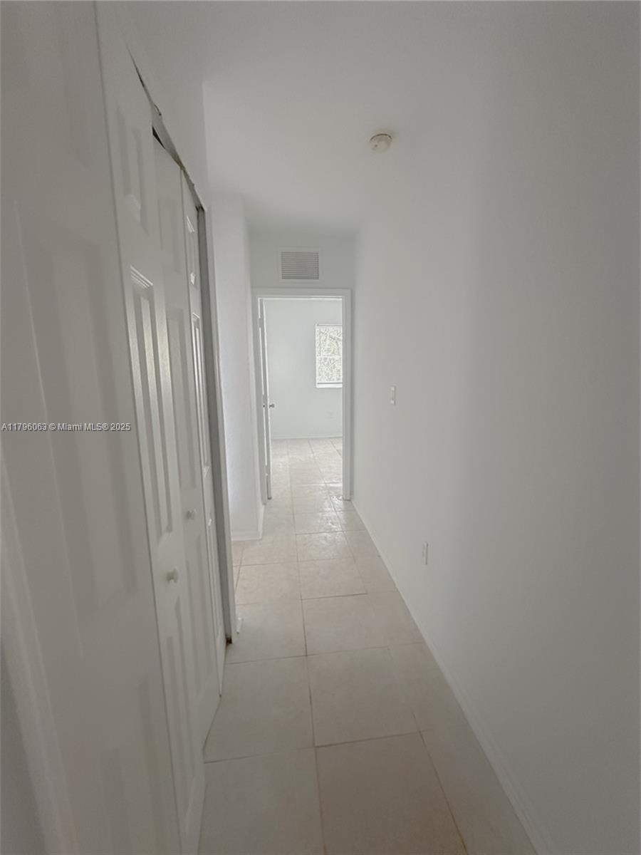 981 Sw 6th Ct Property Photo 18