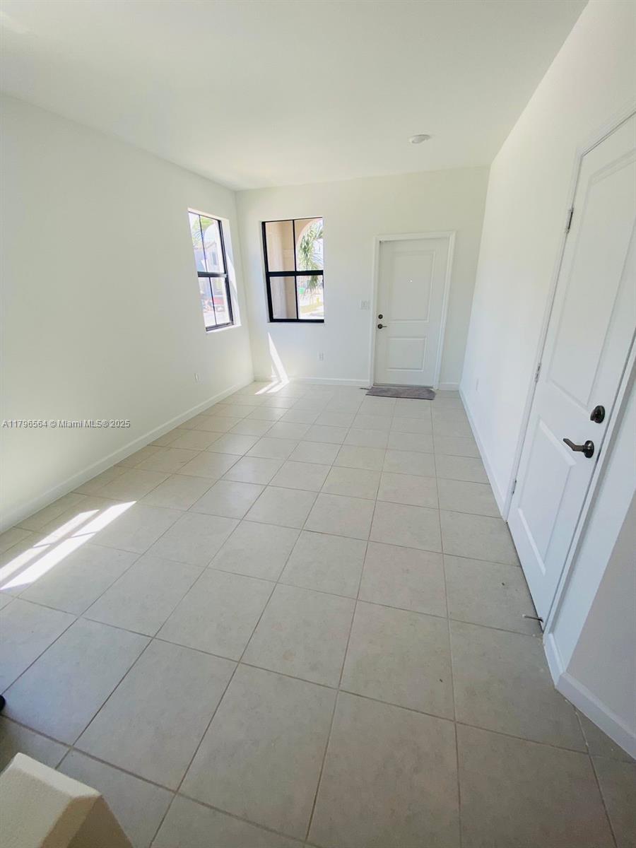 11976 Sw 244th Ln Property Photo 9