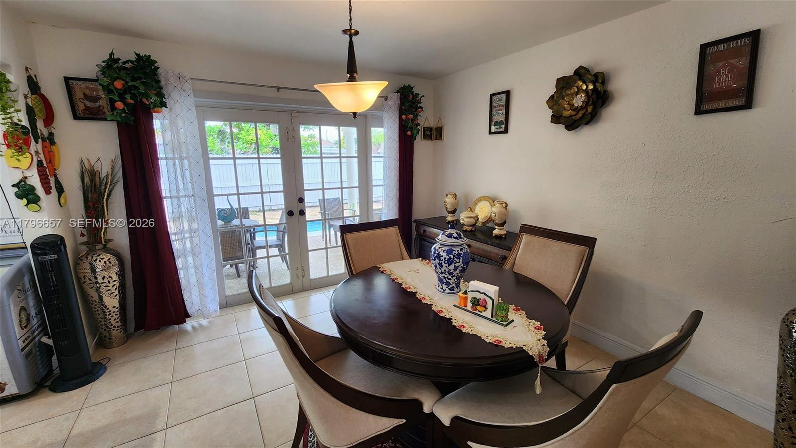 6881 Sheridan St Property Photo 14
