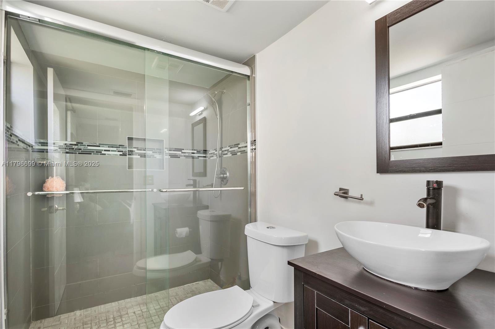 22053 Palms Way 106 Property Photo 13
