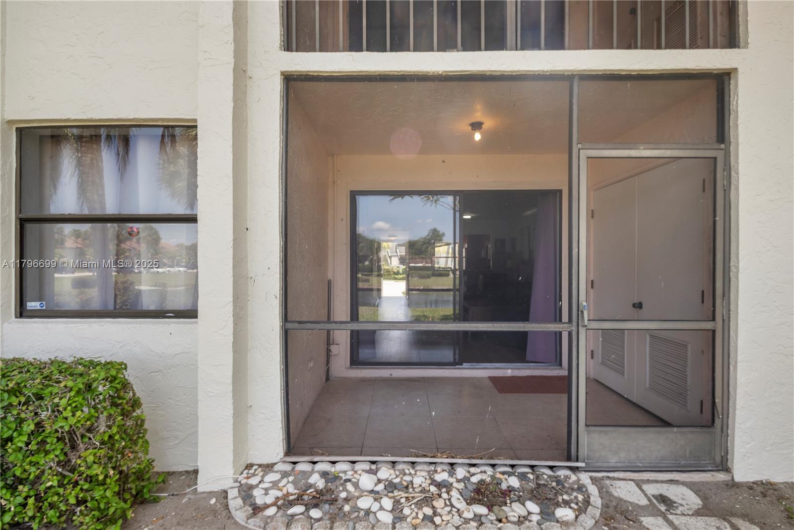 22053 Palms Way 106 Property Photo 14