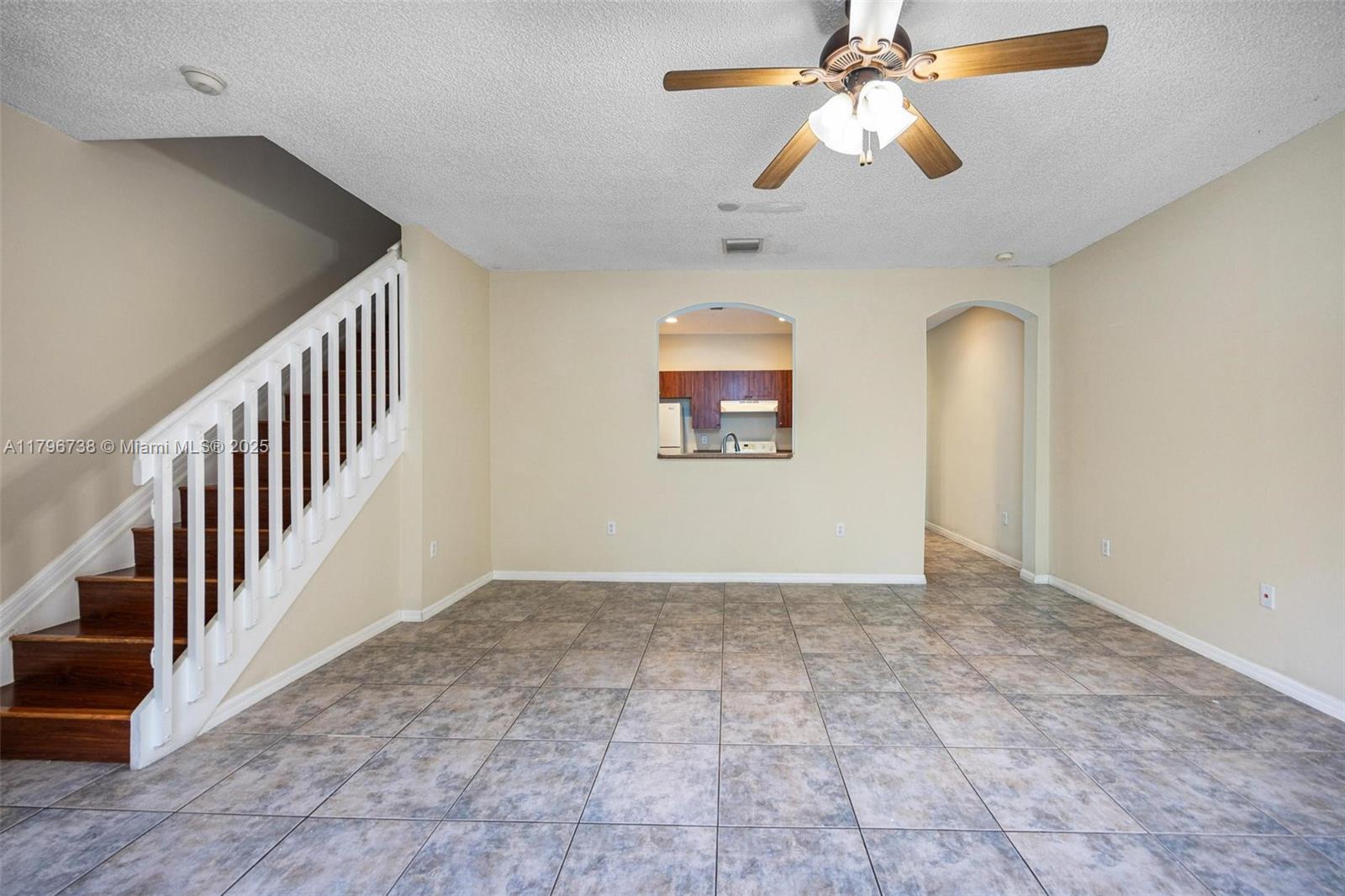 2252 Ne 42nd Cir Property Photo 21