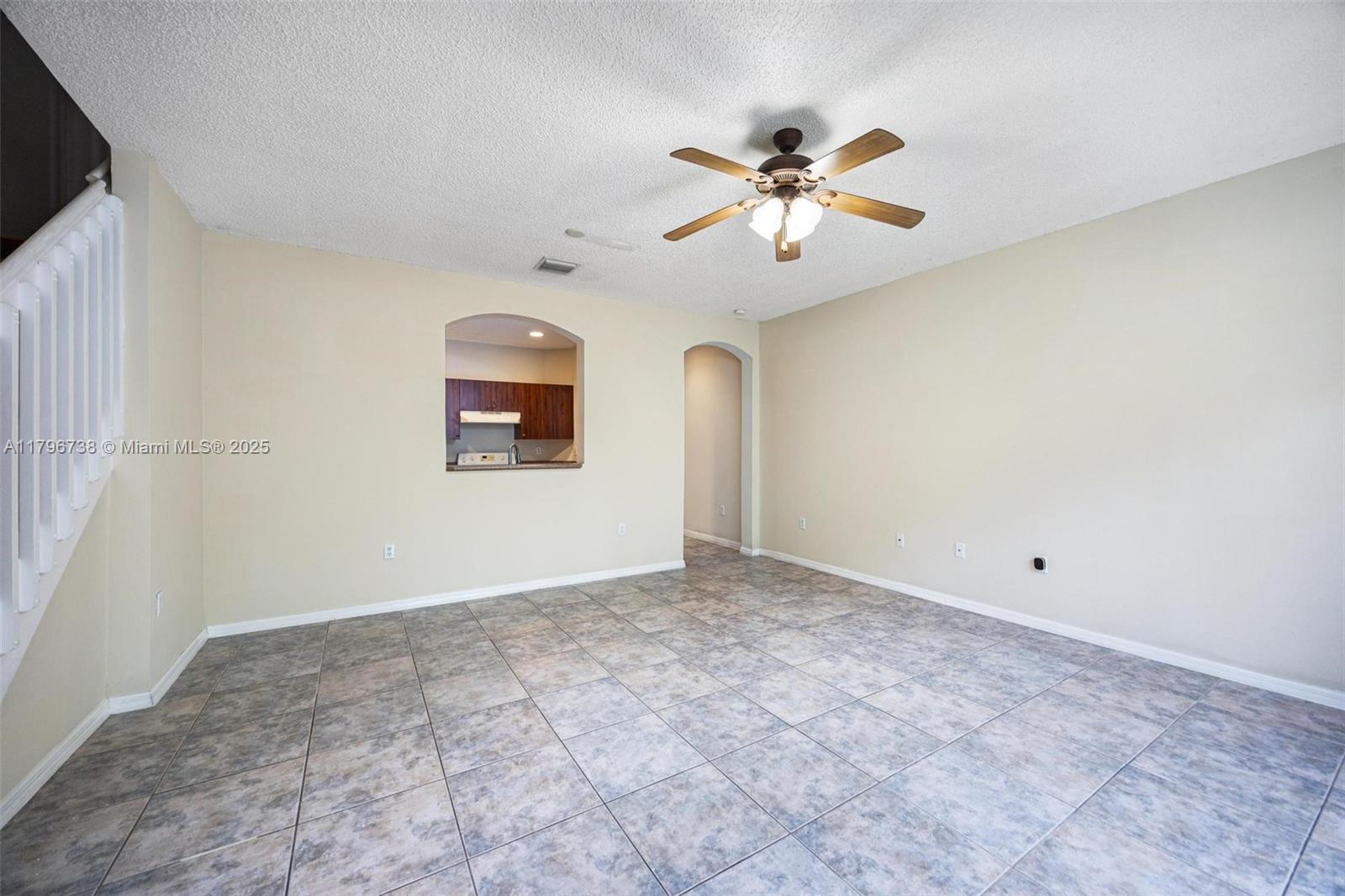 2252 Ne 42nd Cir Property Photo 22