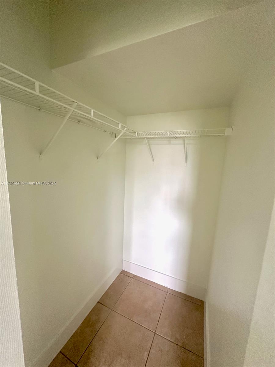 360 Ne 21st Ave 360 Property Photo 9
