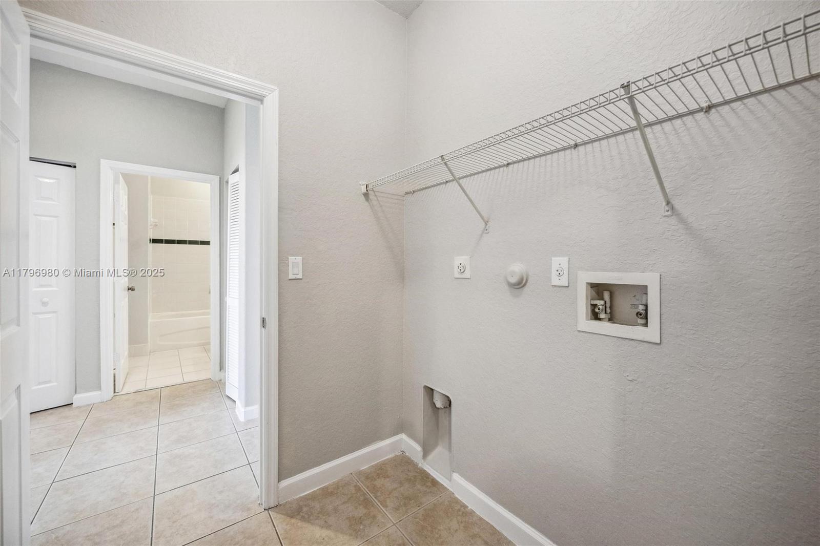 23712 Sw 106th Pl Property Photo 11