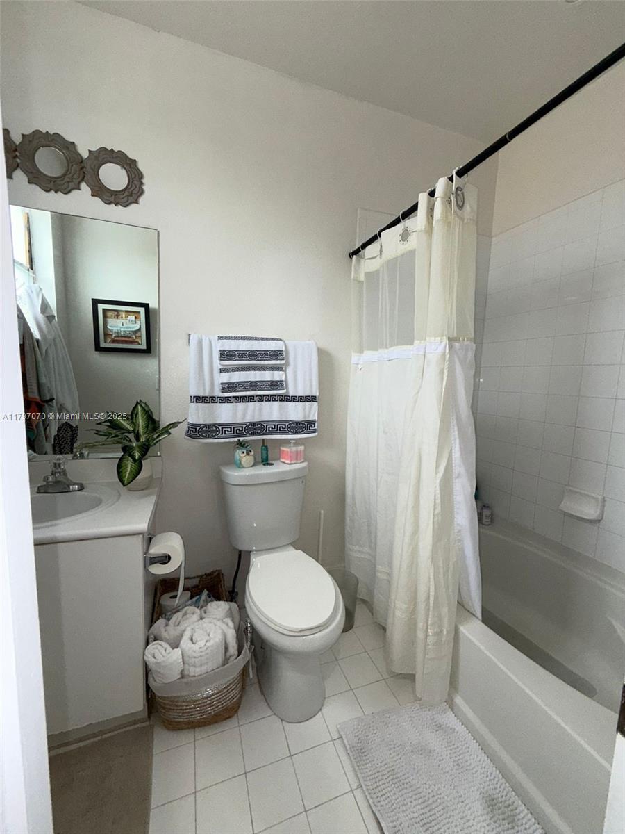 10937 Sw 244th Ter Property Photo 11