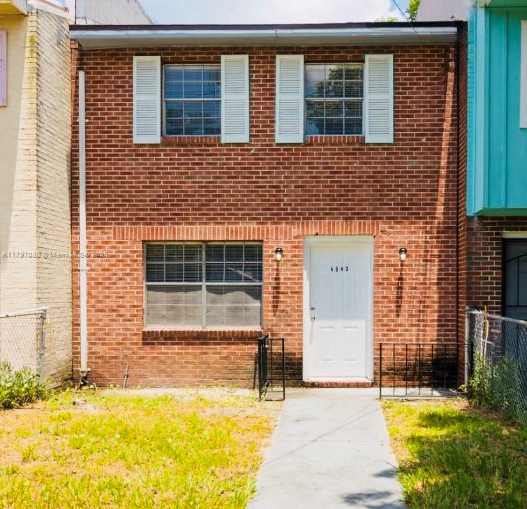 A11797080 Property Photo 1