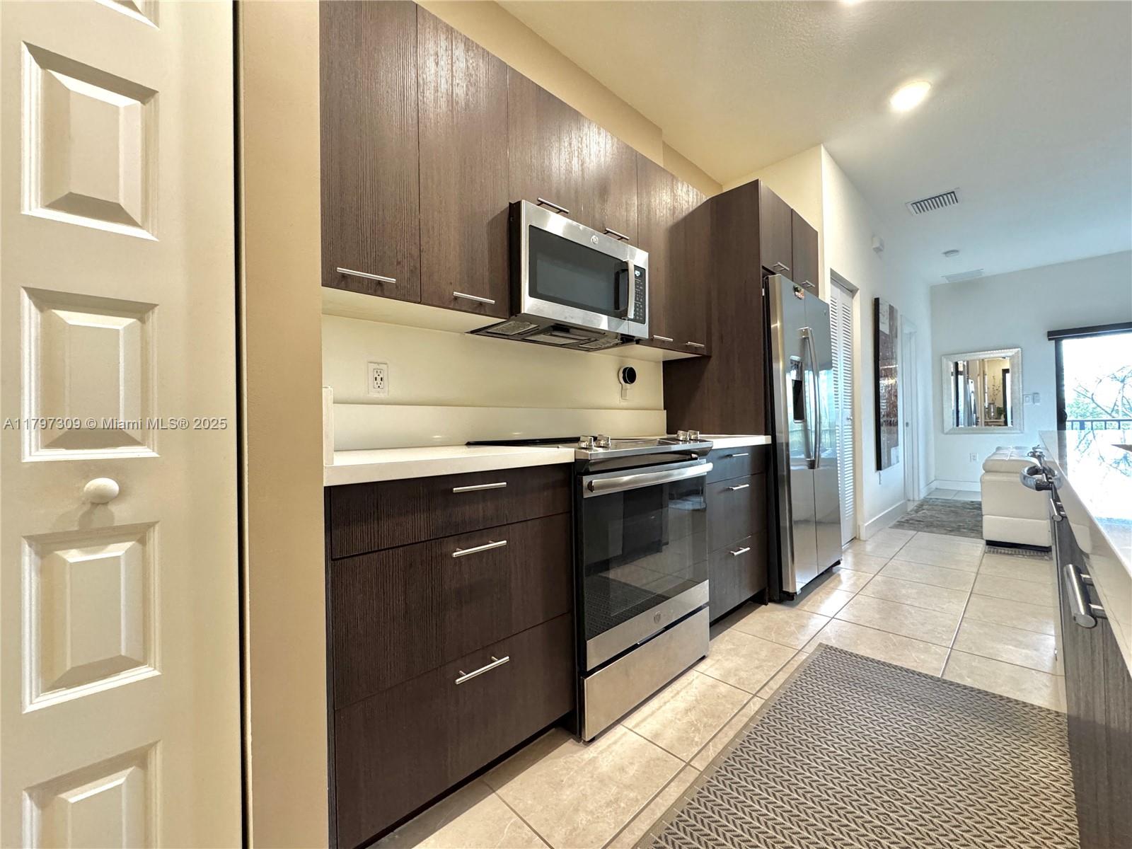 8175 Nw 104th Ave 21 Property Photo 8