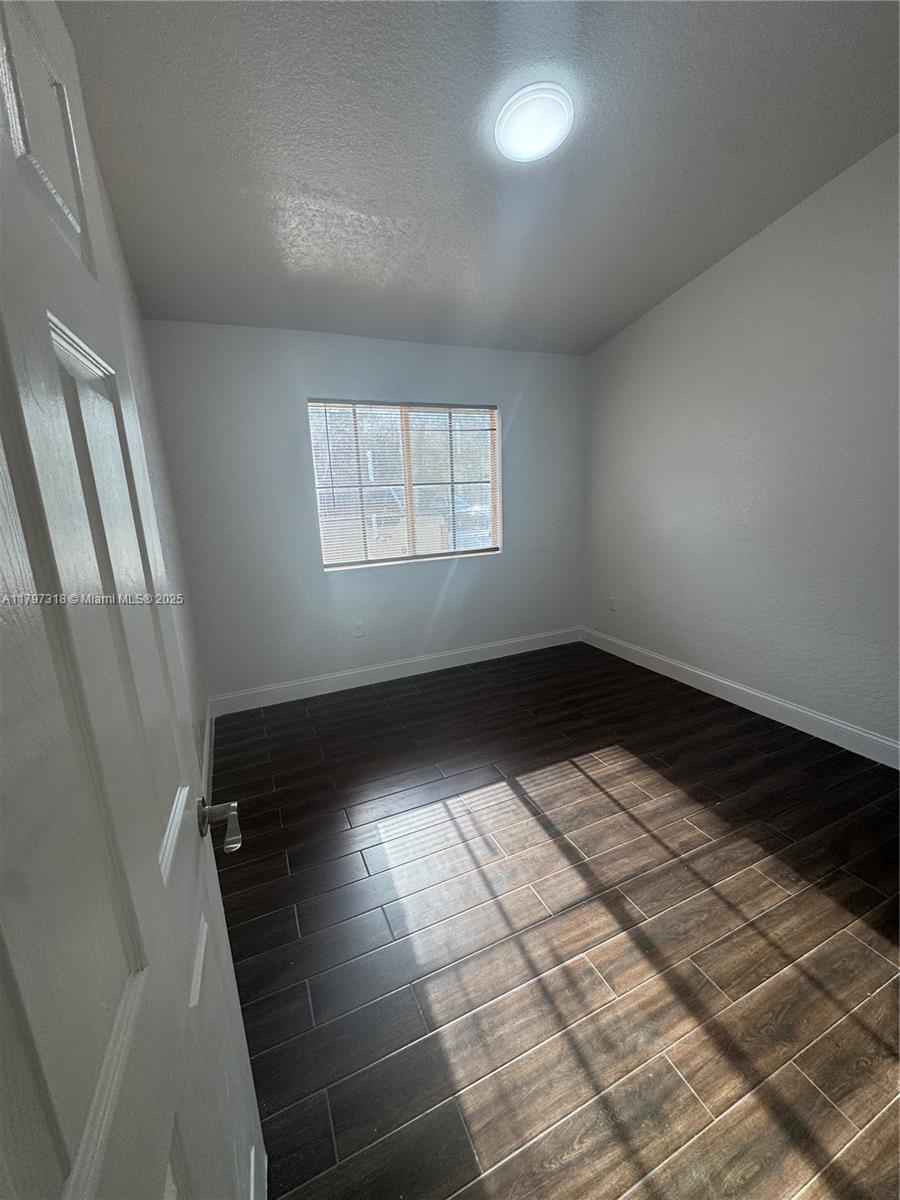 91 Ne 13th Ave 17 Property Photo 3