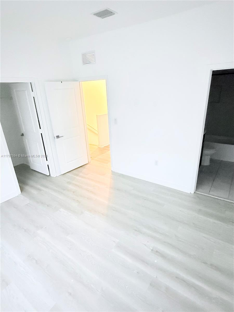 541 Ne 5th Way Property Photo 9