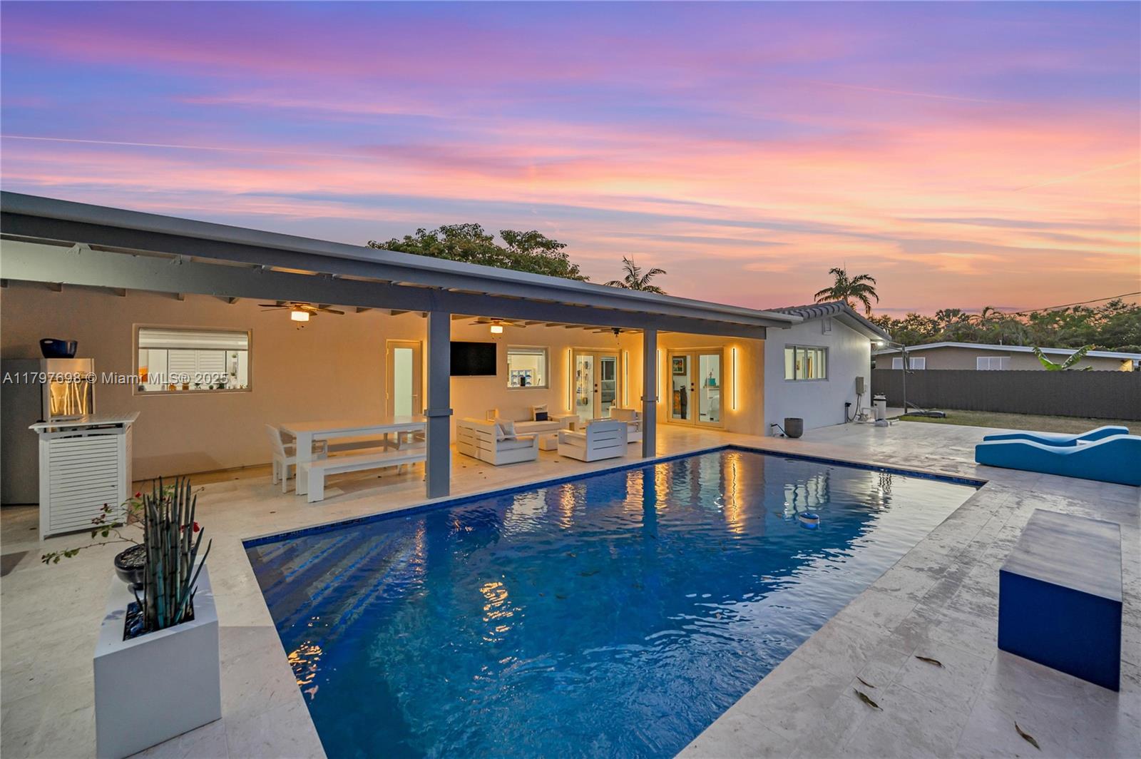 8501 Sw 142nd St Property Photo 1