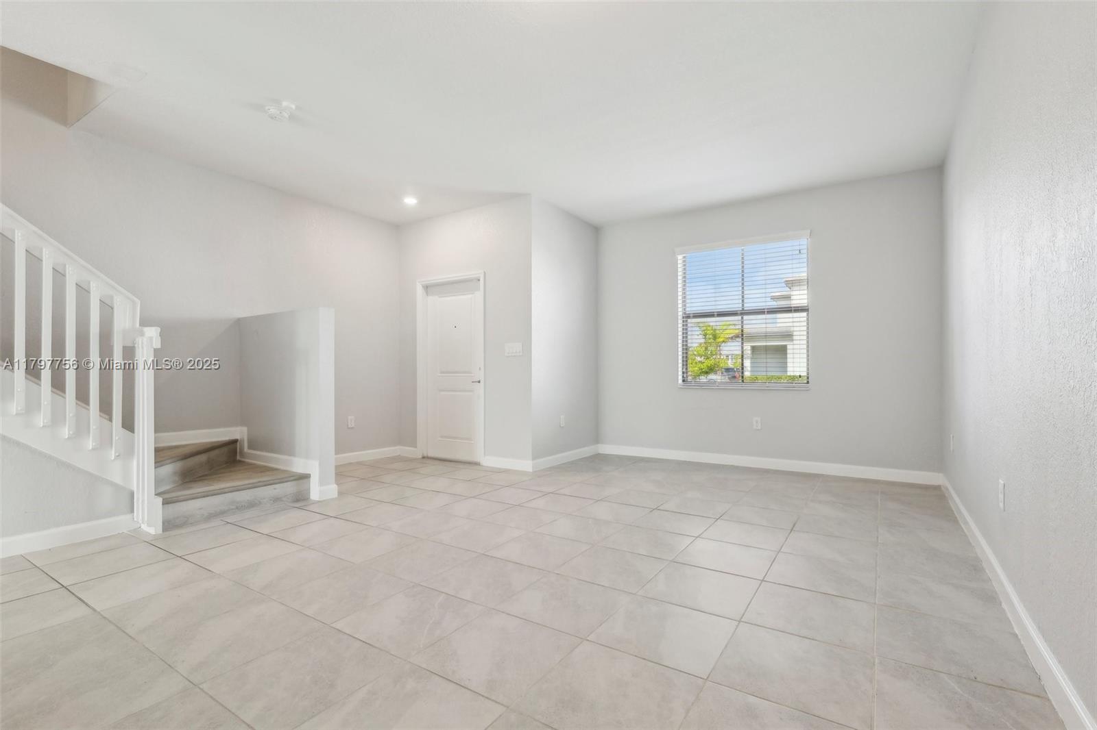 28625 Sw 132nd Ct Property Photo 5