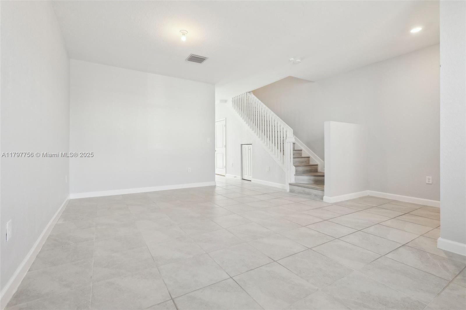 28625 Sw 132nd Ct Property Photo 6