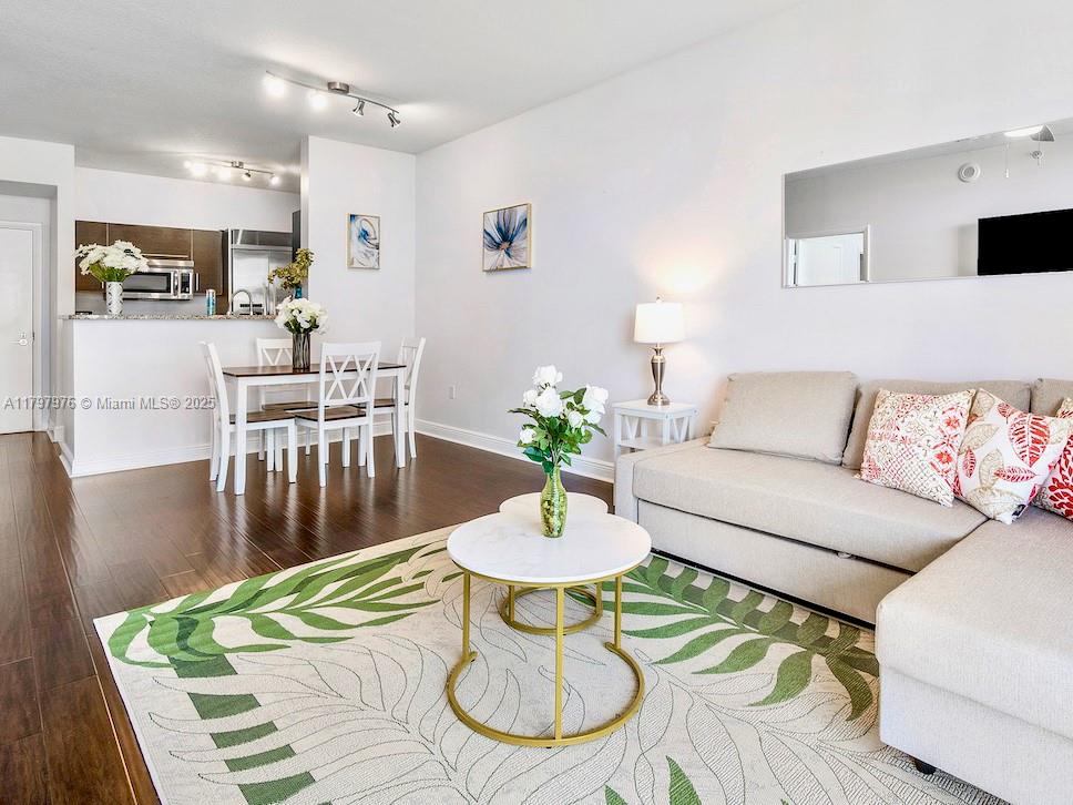 550 Okeechobee Blvd 521 Property Photo 4