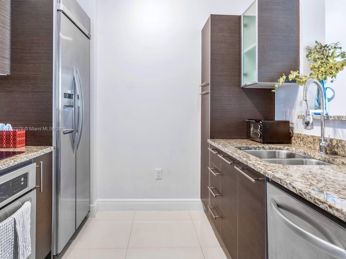 550 Okeechobee Blvd 521 Property Photo 9