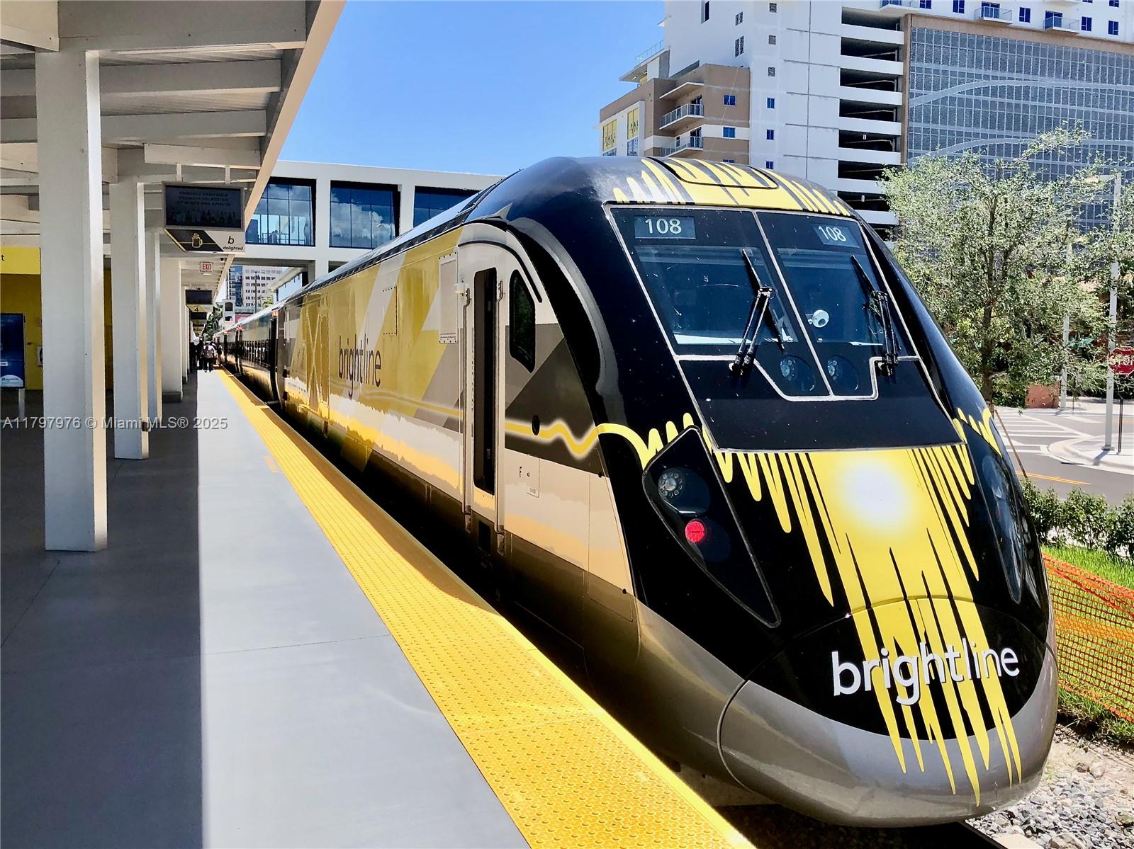 550 Okeechobee Blvd 521 Property Photo 23