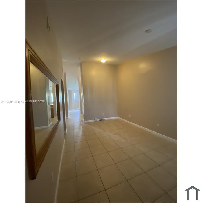 1656 Se 29th Ct 105 Property Photo 2