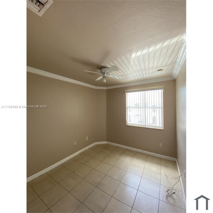1656 Se 29th Ct 105 Property Photo 11