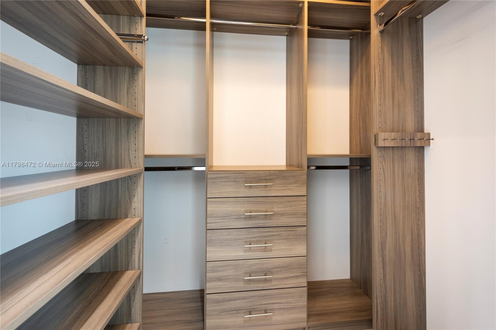 8513 Nw 41st St Property Photo 18